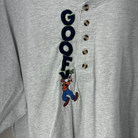 Vintage Disney Goofy Spell Out Fall Off Embroidered Henley Large Shirt in Gray - Picture 2 of 5